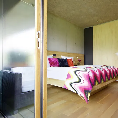 מלון De L'ecluse Superior 3*