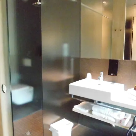 호텔 De L'ecluse Superior 3*