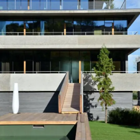 De L'ecluse Superior