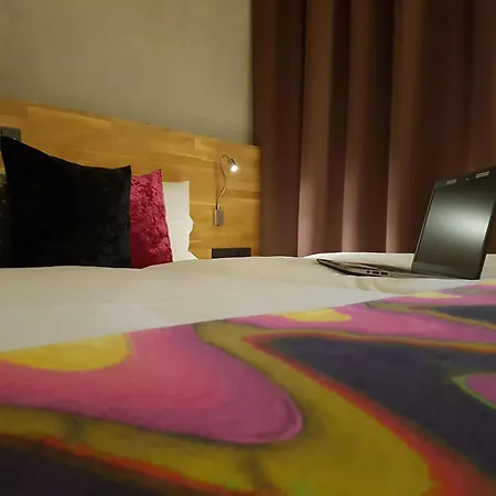 מלון De L'ecluse Superior 3*