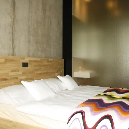 De L'ecluse Superior Hotel