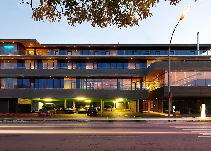 Hotel De L'ecluse Superior