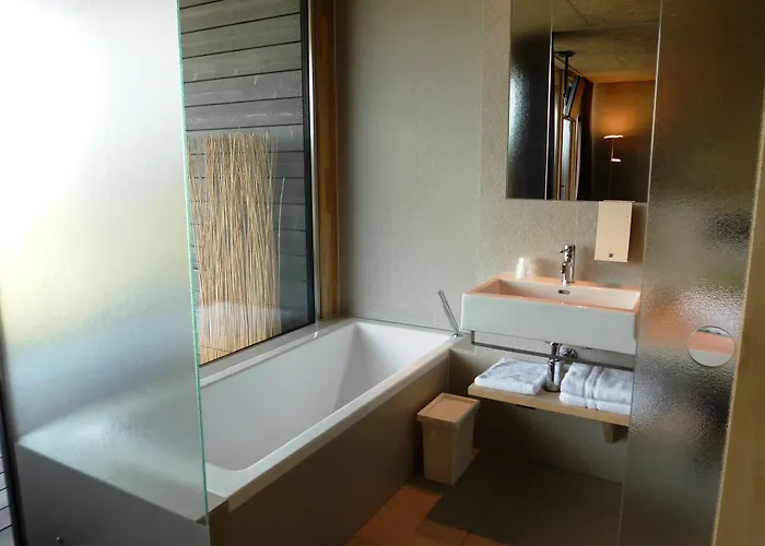 De L'ecluse Superior Hotel