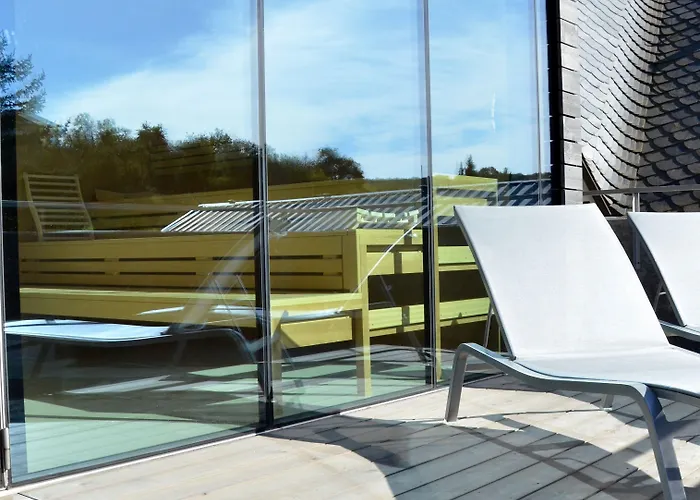 De L'ecluse Superior